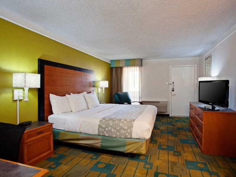 La Quinta Inn By Wyndham Phoenix North Bagian luar foto